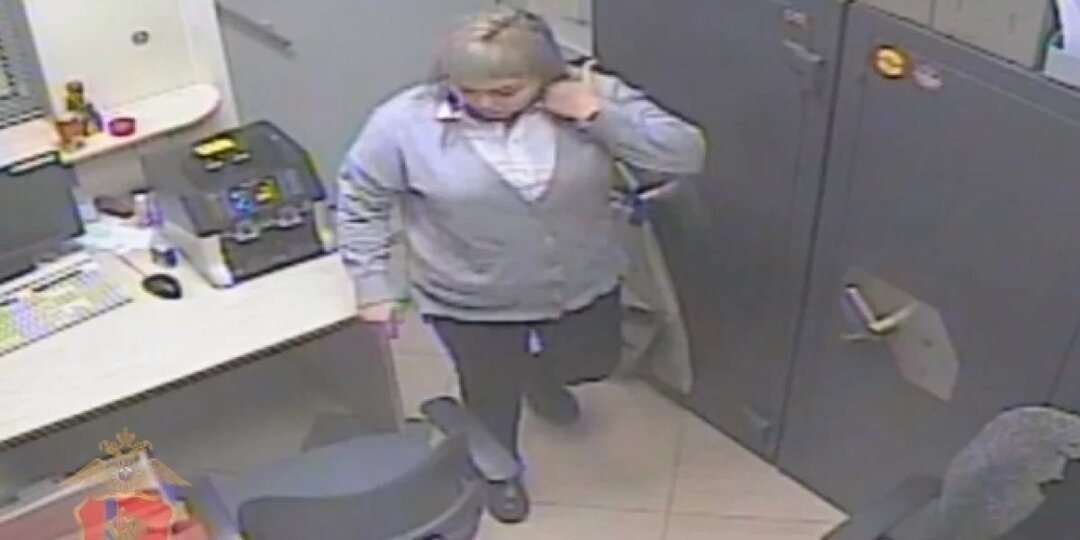 Год на свободе. Что стало с ачинской кассиршей, укравшей 23 миллиона у банка