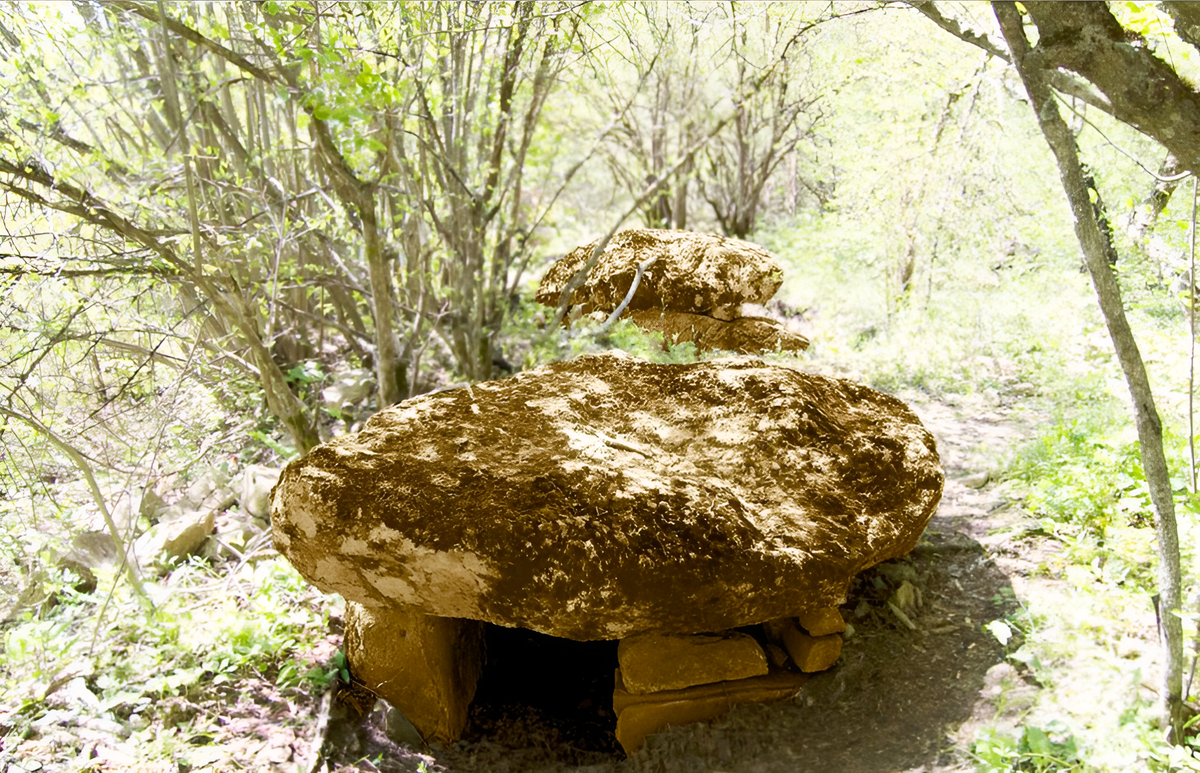 Таврские дольмены