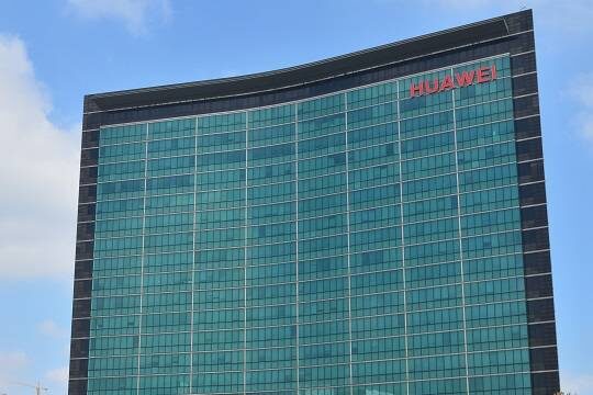    Бельгийские спецслужбы прослушивали контакты лоббистов Huawei с депутатами Европарламента