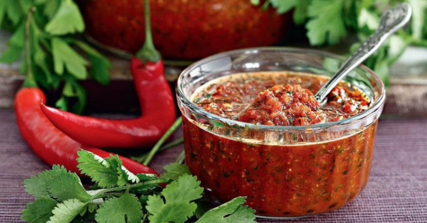 Аджика: 7 неожиданных способов использования, кроме мяса