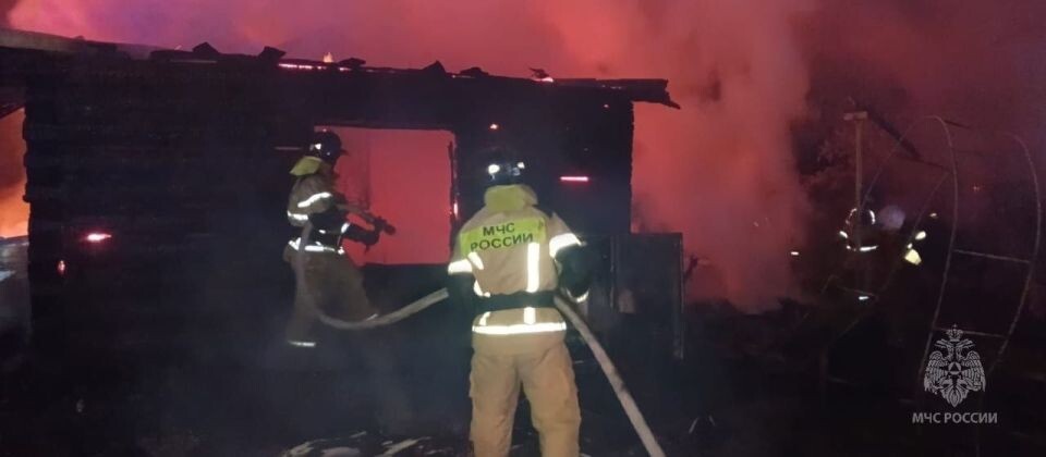    Пожар на станции Озерки. Источник: МЧС Алтайского края