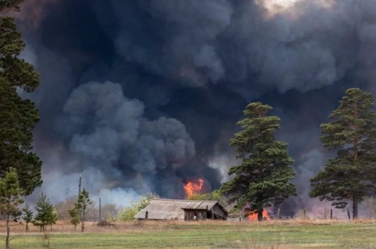    В Томской области огнеборцы справились с одиннадцатью пожарами