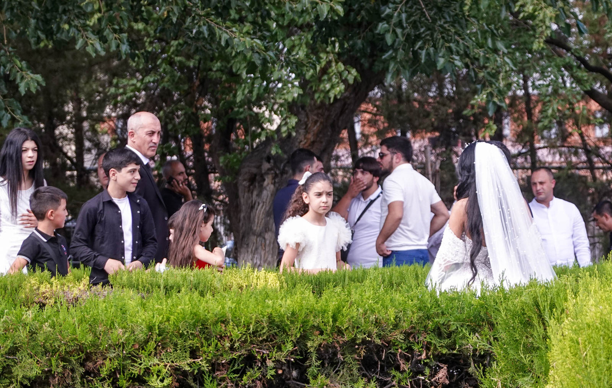 Эчмиадзин. Церковь святой Гаяне. Армянская свадьба. Все фото сделаны автором статьи