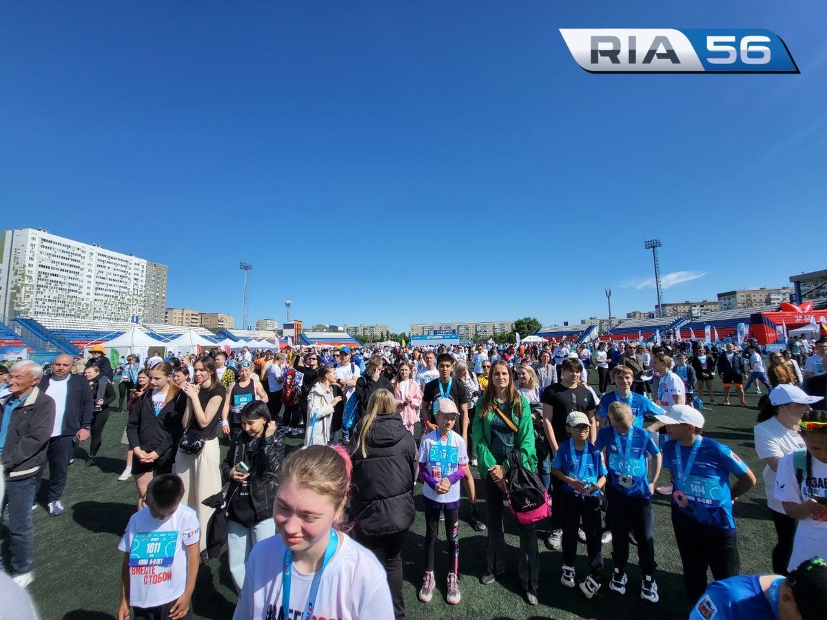  📷    Все бегут. В Оренбурге в девятый раз проходит Всероссийский полумарафон Андрей Севостьянов