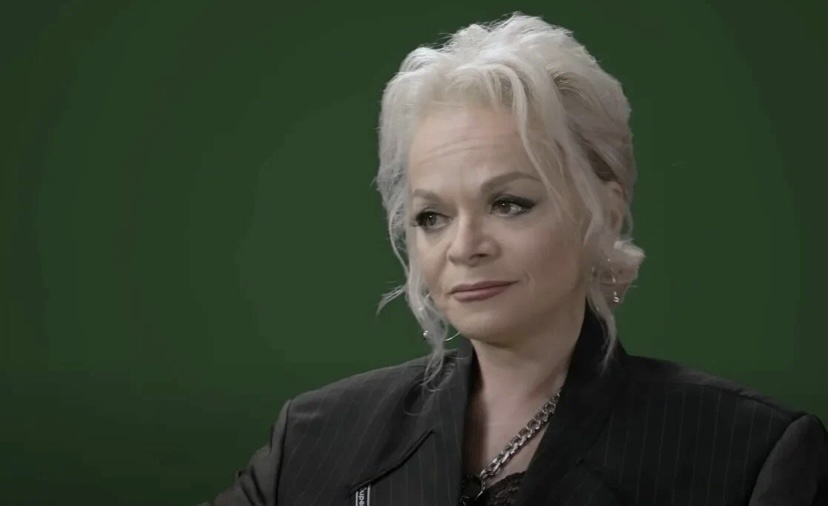 Лариса Долина