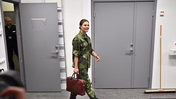    Шведская принцесса стала младшим лейтенантом