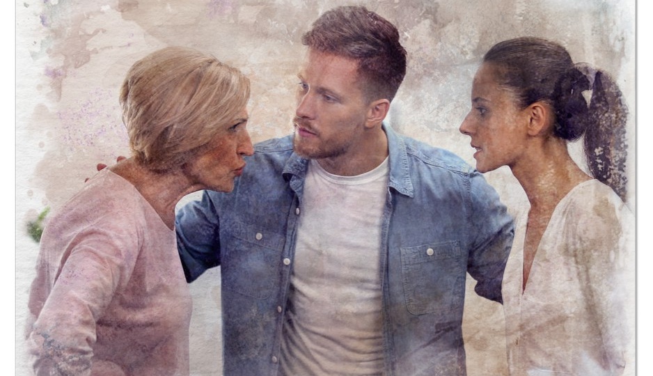 — Вы чего к нам лезете? — возмущалась невестка, — чего вам от нас надо? Дайте жить спокойно! Дом, кстати, на Мишку будете переписывать?