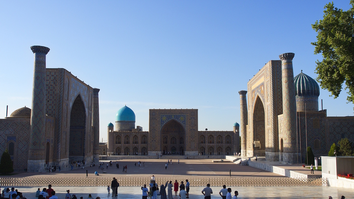 площадь Регистан в Самарканде 