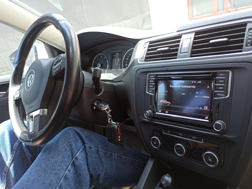 Прикольная магнитола, хороший звук. Мне понравилась) Цена на вторичном рынке – 50К