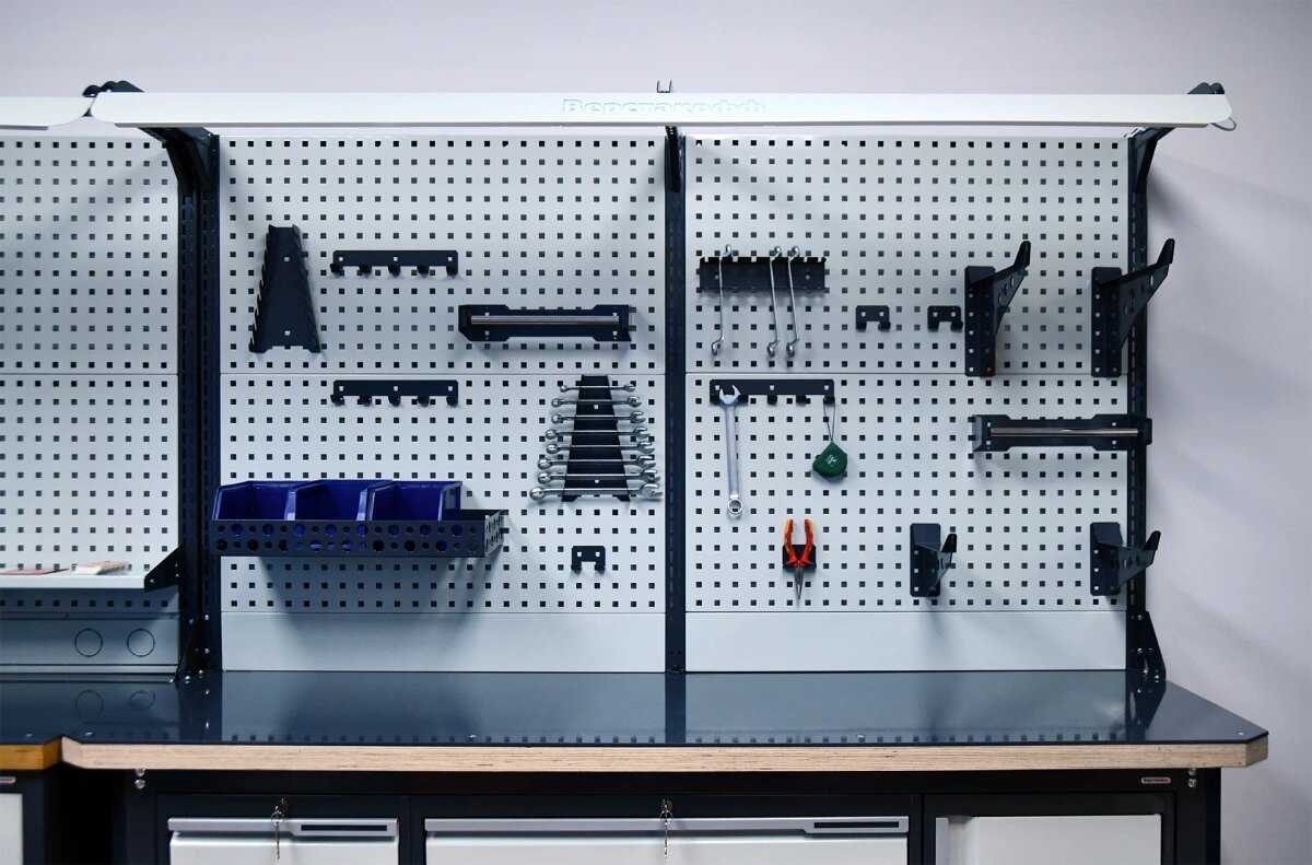 Верстак слесарный тяжелый ВЕРСТАКОФФ FBK 205.34.4-1