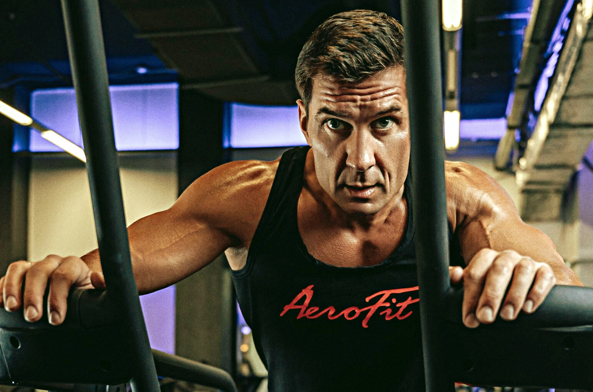 Яшанькин Дмитрий Александрович – весьма небезызвестный в широких кругах бодибилдер