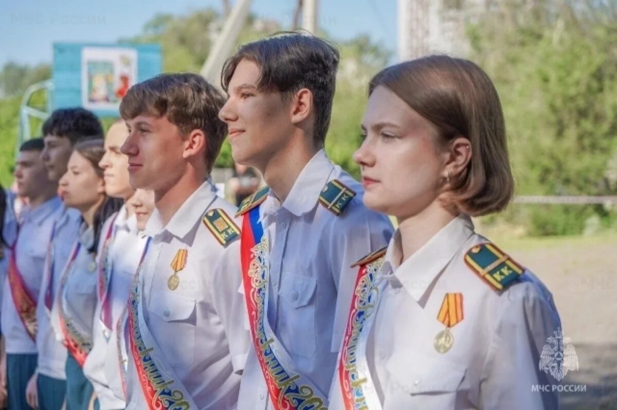    В Волгоградской области для выпускников школ прозвенел последний звонок
