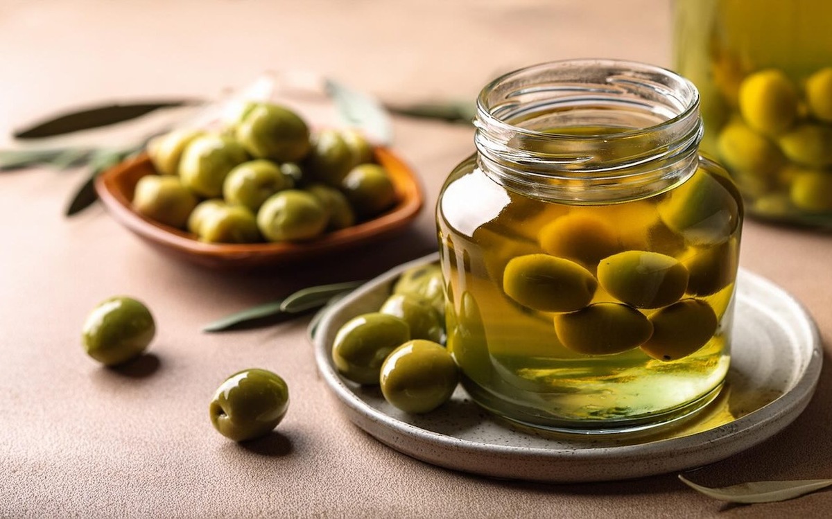 Не выливайте рассол от оливок: запомните рецепт вкуснейшей закуски / Фото: Pogovorim.by