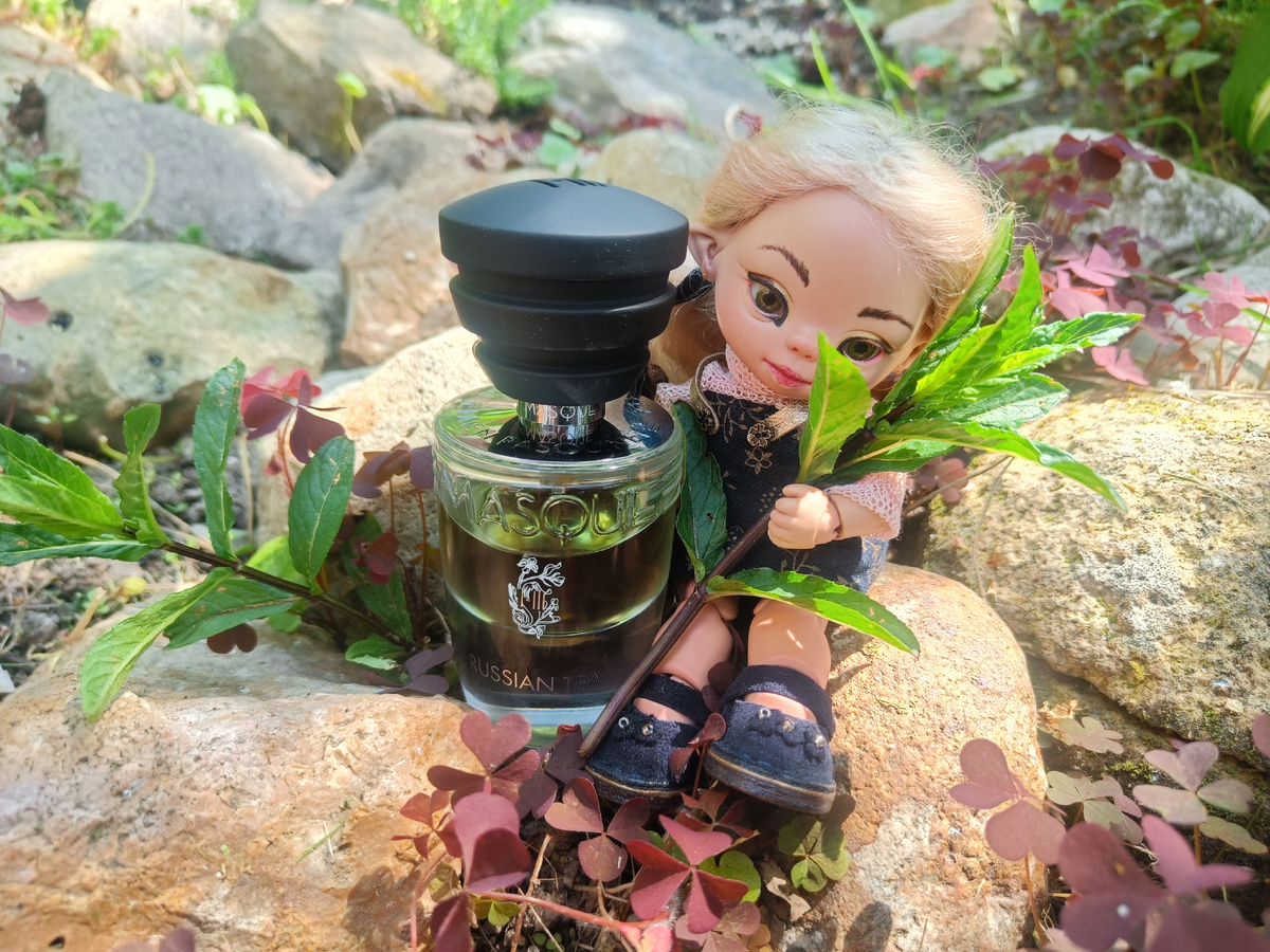 Танечка, о чем задумалась? Хочешь чаю?