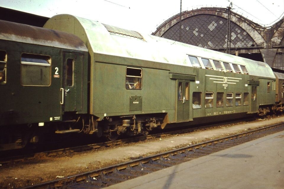 doppelstockwagen DBuz(a) 747. Источник Google.