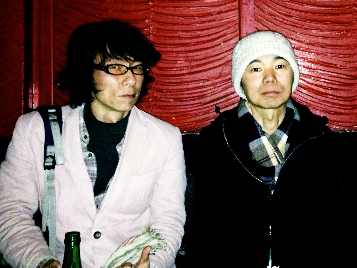 Тайё Мацумото (справа)