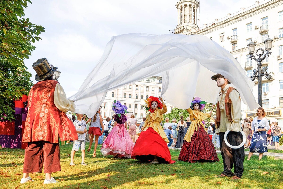    Ведущие театры представят лучшие постановки на фестивале «Театральный бульвар»