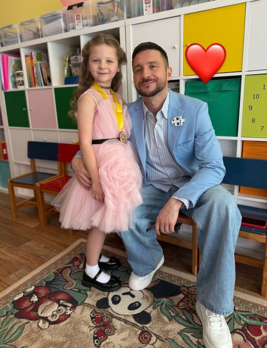 Сергей Лазарев с дочерью