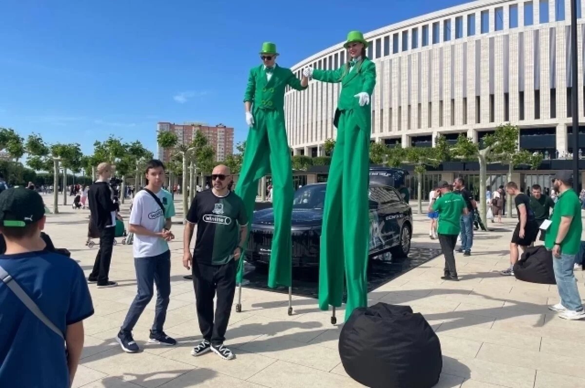    Хор голосов и единение.