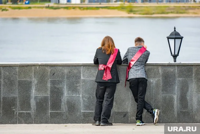 Прощание со школой обойдется в Перми в среднем в 12 тысяч рублей
Фото: Руслан Яроцкий © URA.RU