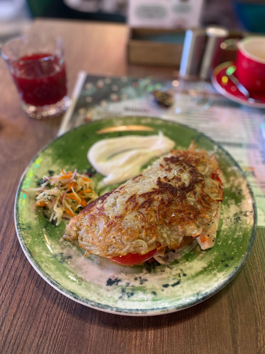 Я бы назвала это творение - картофельный чебурек! 