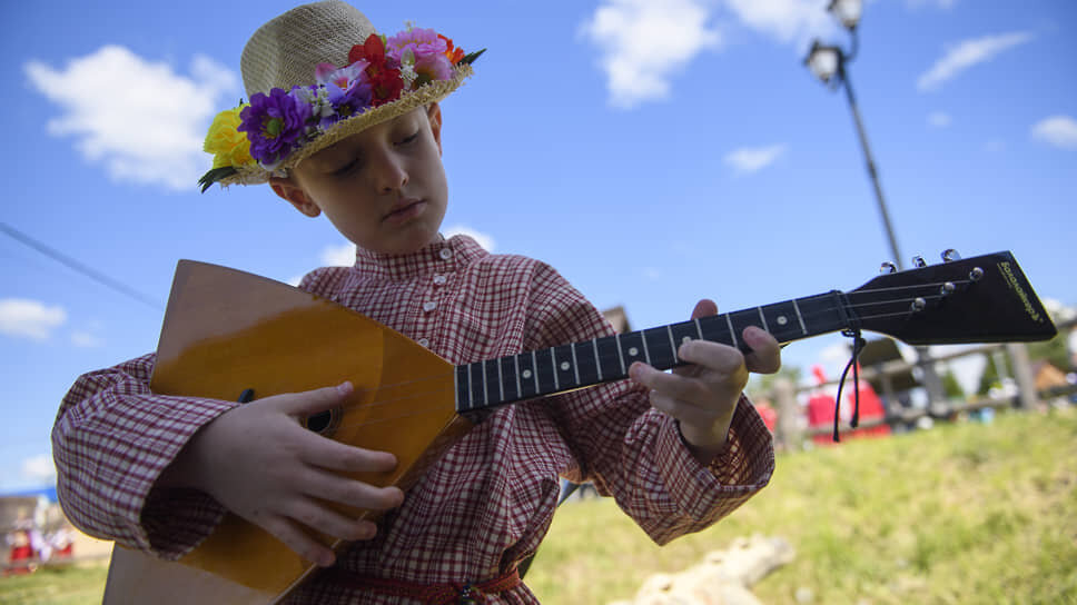 Фестиваль русского фольклора «Каравон» в Лаишевском районе.📷Фото: Артемий Шуматов / Коммерсантъ