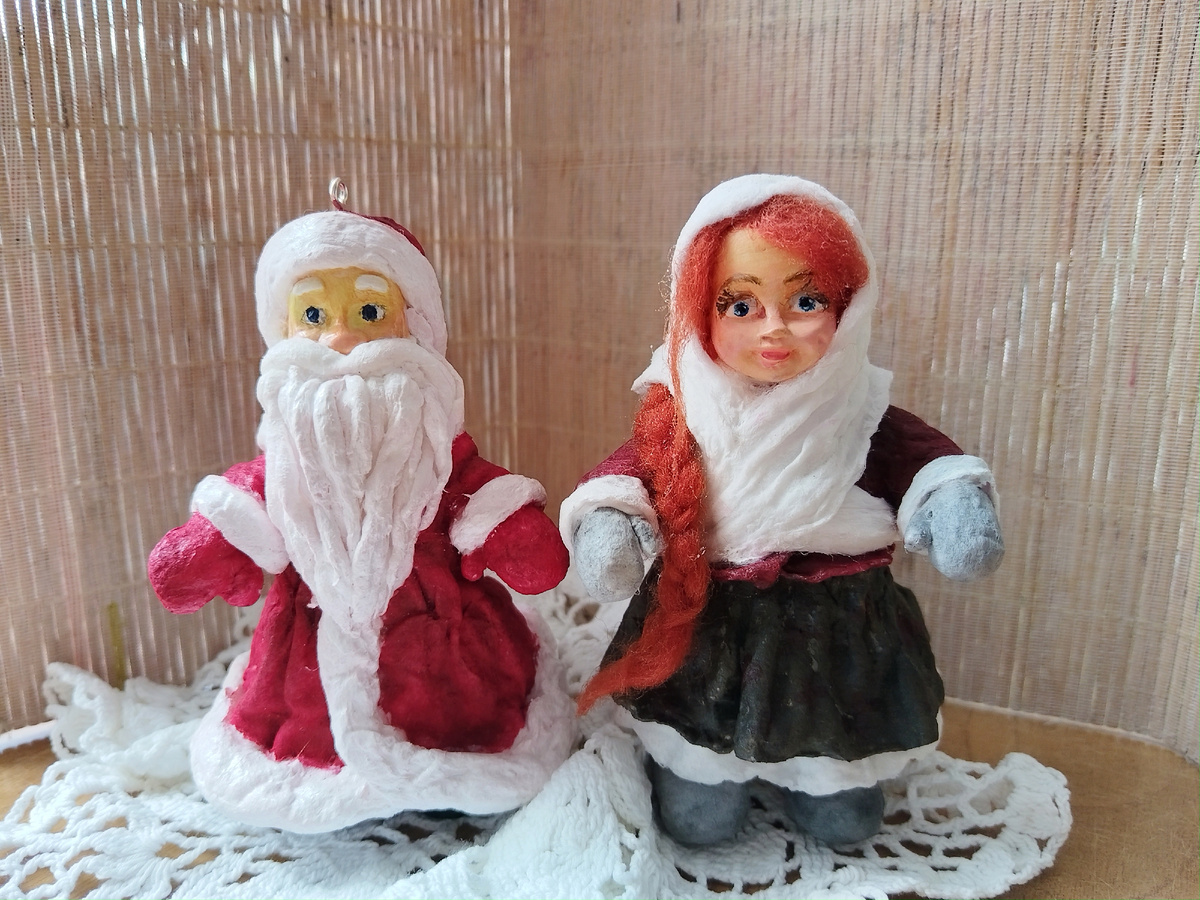 Первые игрушки.