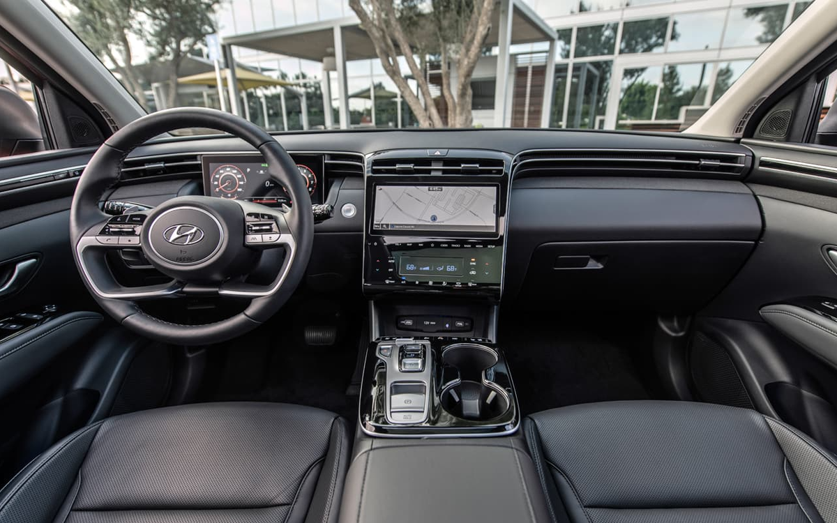 Салон Hyundai Tucson. Источник: carmaps.ru