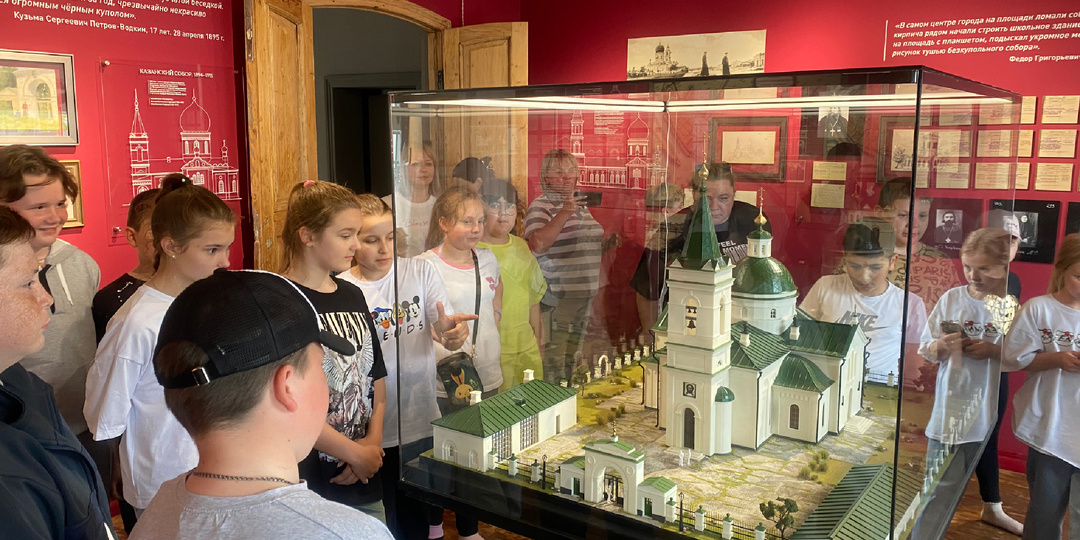 К 220-летию Соборной площади в Хвалынске открыли одноименный музей