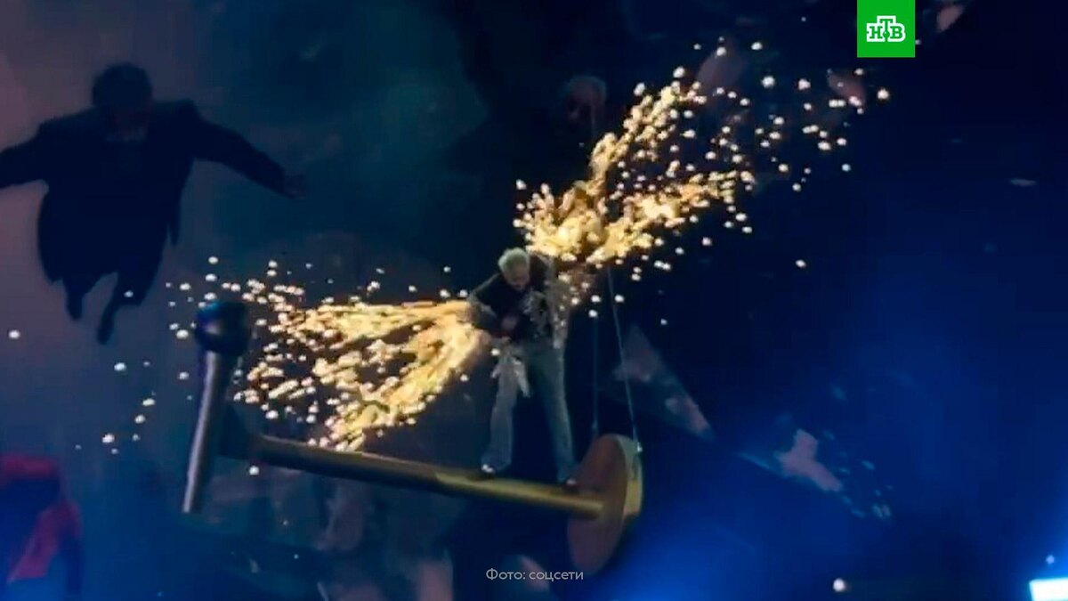    Киркоров обжегся во время выступления в Петербурге