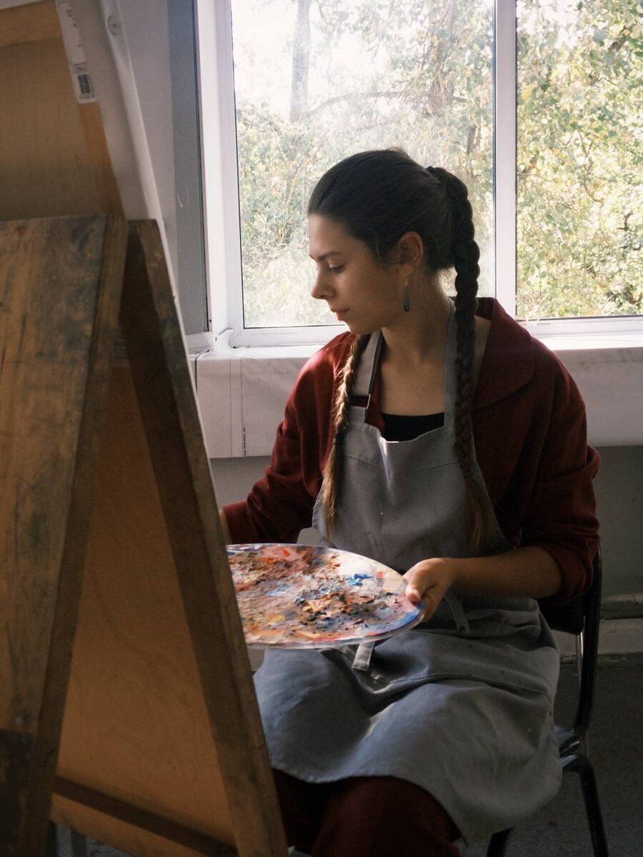 В мастерской института 