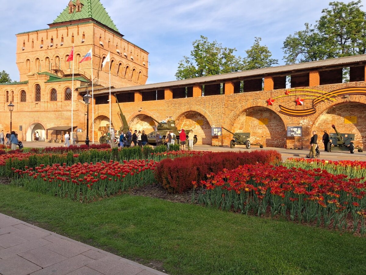 Выставка военной техники в Нижегородском Кремле. Фото автора.
