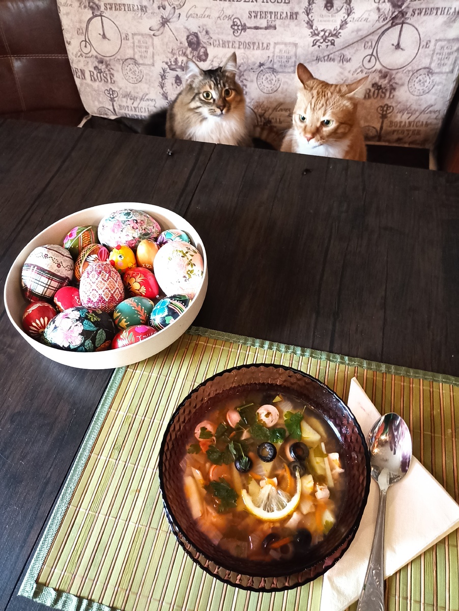 Гурманы хвостатые. Фото автора