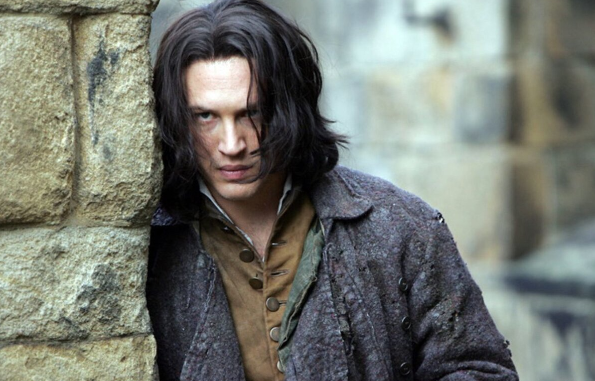 Кадр из телесериала «Грозовой перевал» 