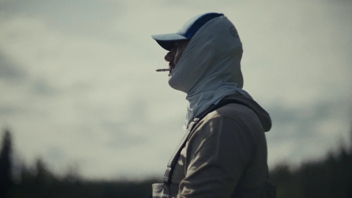 Курить при выслеживании чубука никак нельзя.
