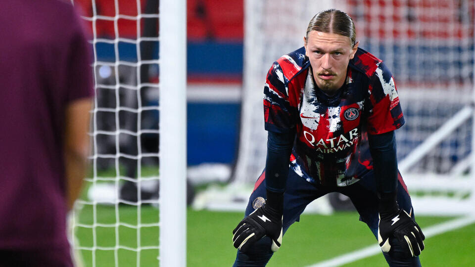     ПСЖ с Сафоновым победил "Реймс" и в 16-й раз завоевал Кубок Франции по футболу www.globallookpress.com/Panoramic/Keystone Press Agency