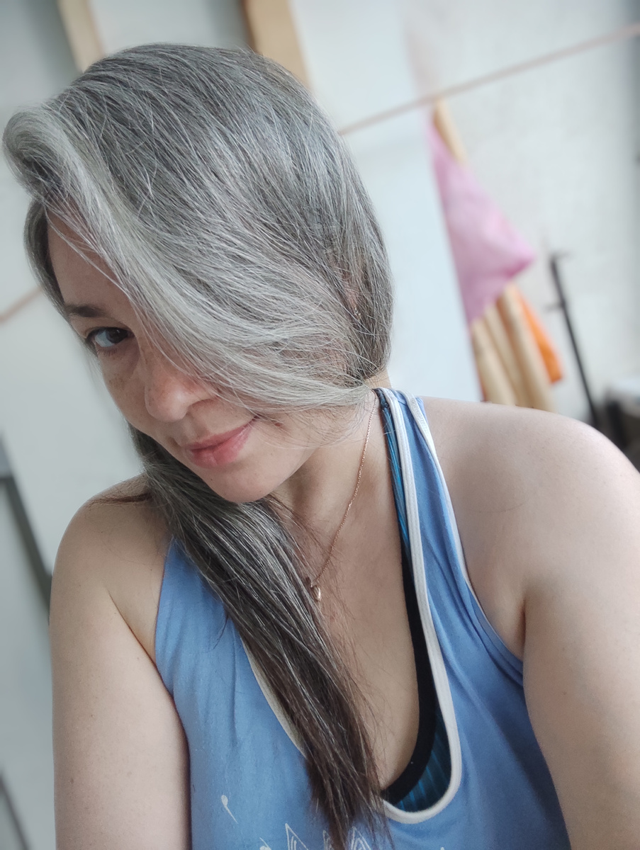 Волосам 5 дней.