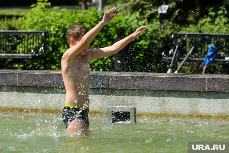  На Челябинск надвигается жаркая погода
Фото: Вадим Ахметов © URA.RU