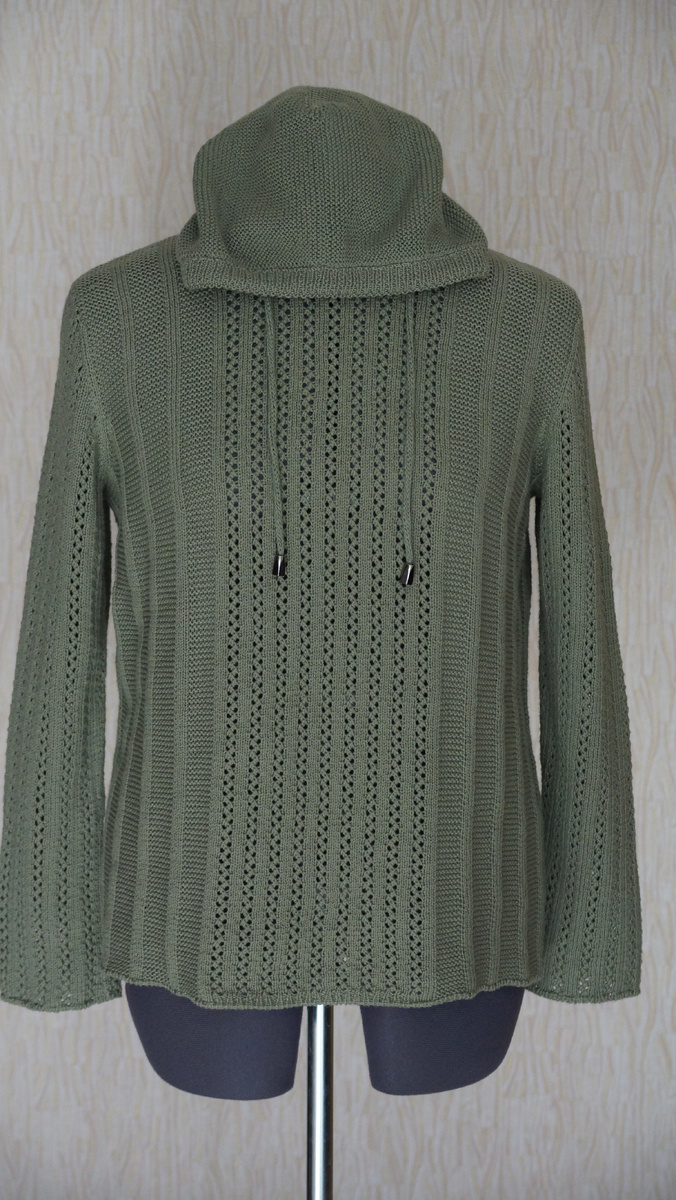 Худи из 100%-ного хлопка. Спинка связана аналогично переду. 