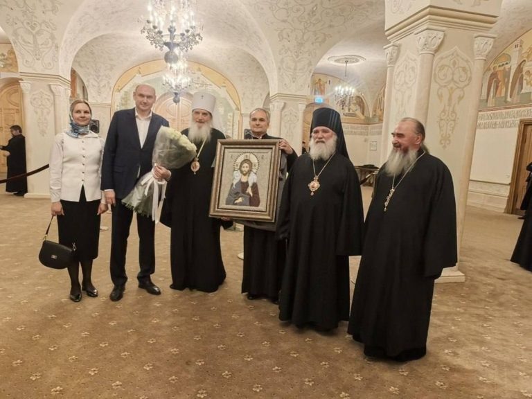    Евгений Солнцев поздравил Патриарха Кирилла с Днём тезоименитства Оренбуржье