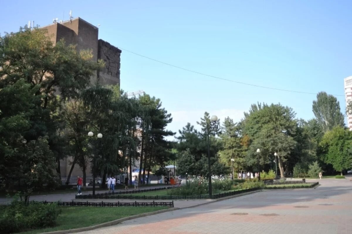    В Ростове отреставрируют туф на фасаде Публичной библиотеки