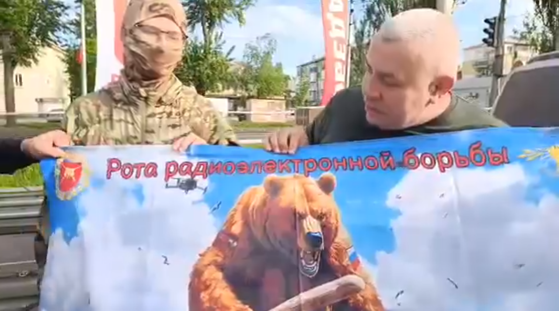 Передаем помощь роте РЭБ 39-й гвардейской бригады 