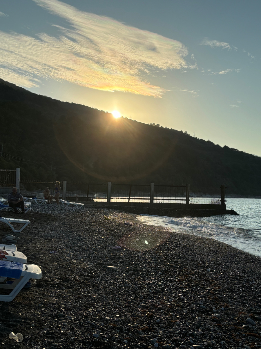 Восход солнца в Абхазии.