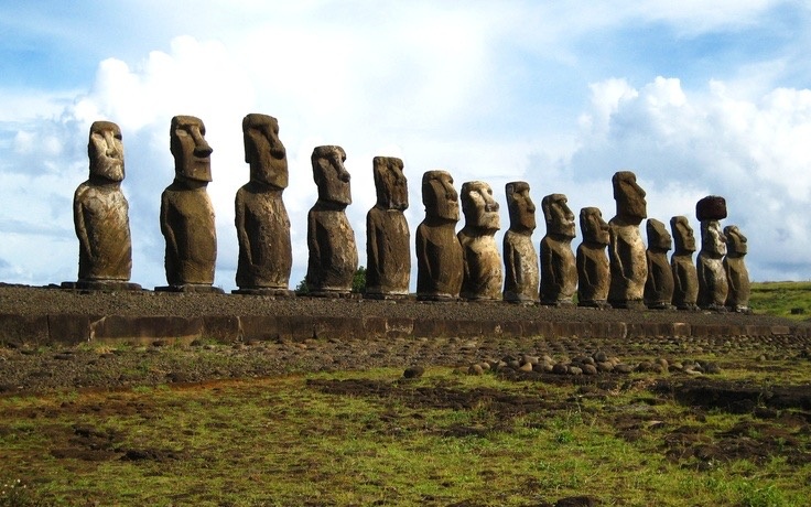 Статуи Моаи 
