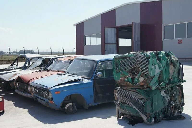 Фото заимствовано - https://yandex.com/maps/org/center_for_recycling/167772186189/?ll=131.871134%2C43.108313&z=13
