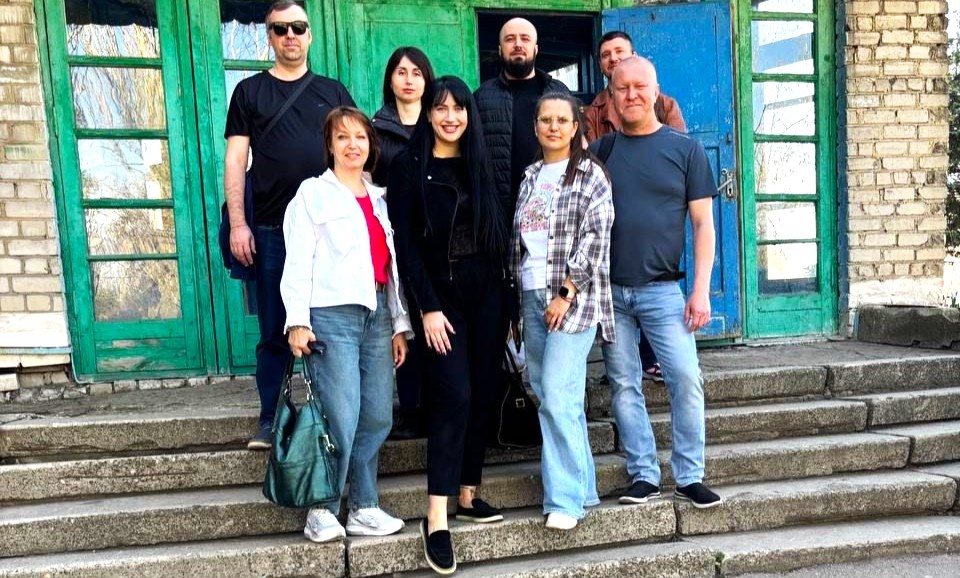    Югорские врачи побывали с гуммиссией на Донбассе