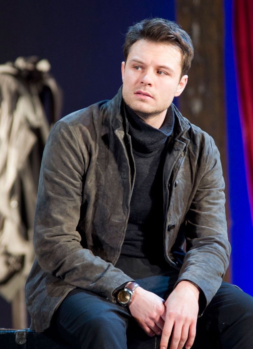 Евгений Пронин на театральной сцене