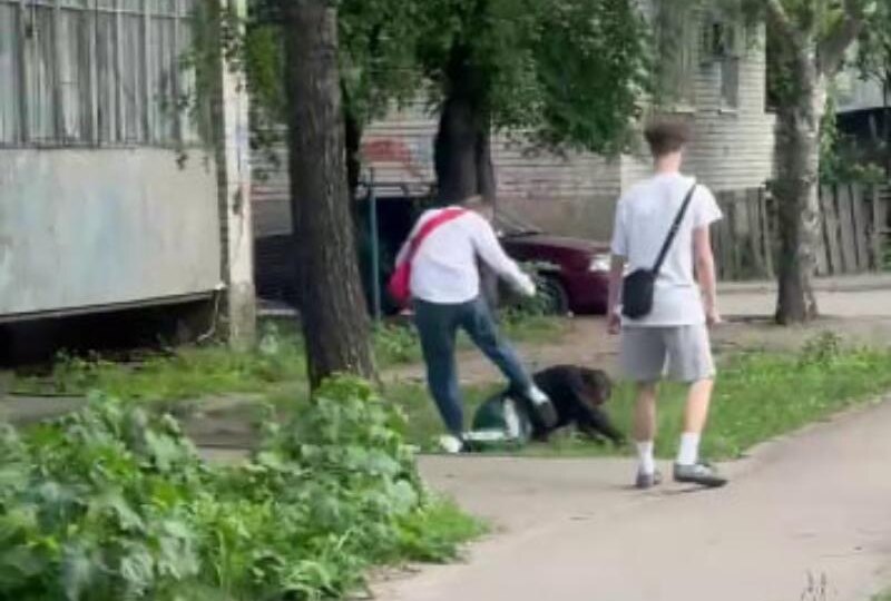 Жуткое избиение на Последний звонок сняли на видео в Воронеже