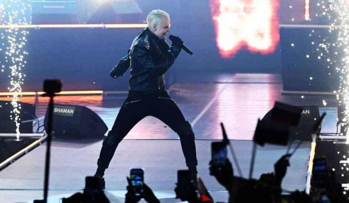     SHAMAN. Источник: ria.ru Автор фото: Григорий Сысоев