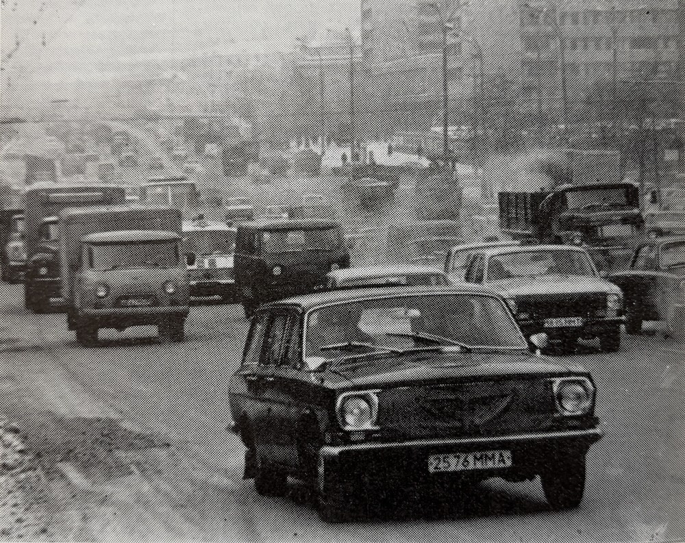Час пик времён перестройки на Садовом кольце 1989, Москва, Красносельский район.